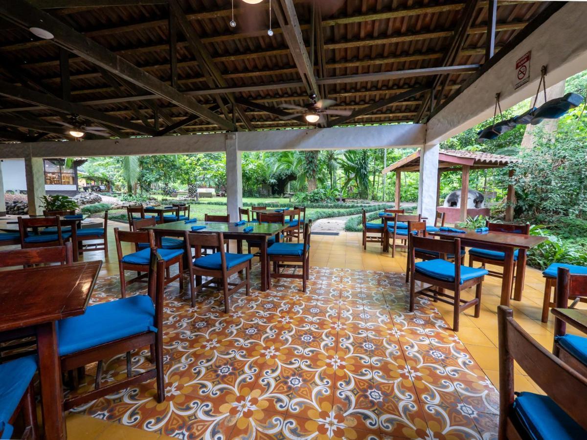 Lapas Jungle Village Tárcoles